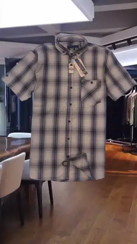 Brill Eighty Eight - Kemeja Flannel Pendek Premium  ##kemejapriadewasa #kemejakatun #kemejalenganpendek #kemejapriapremium #kemejapria 