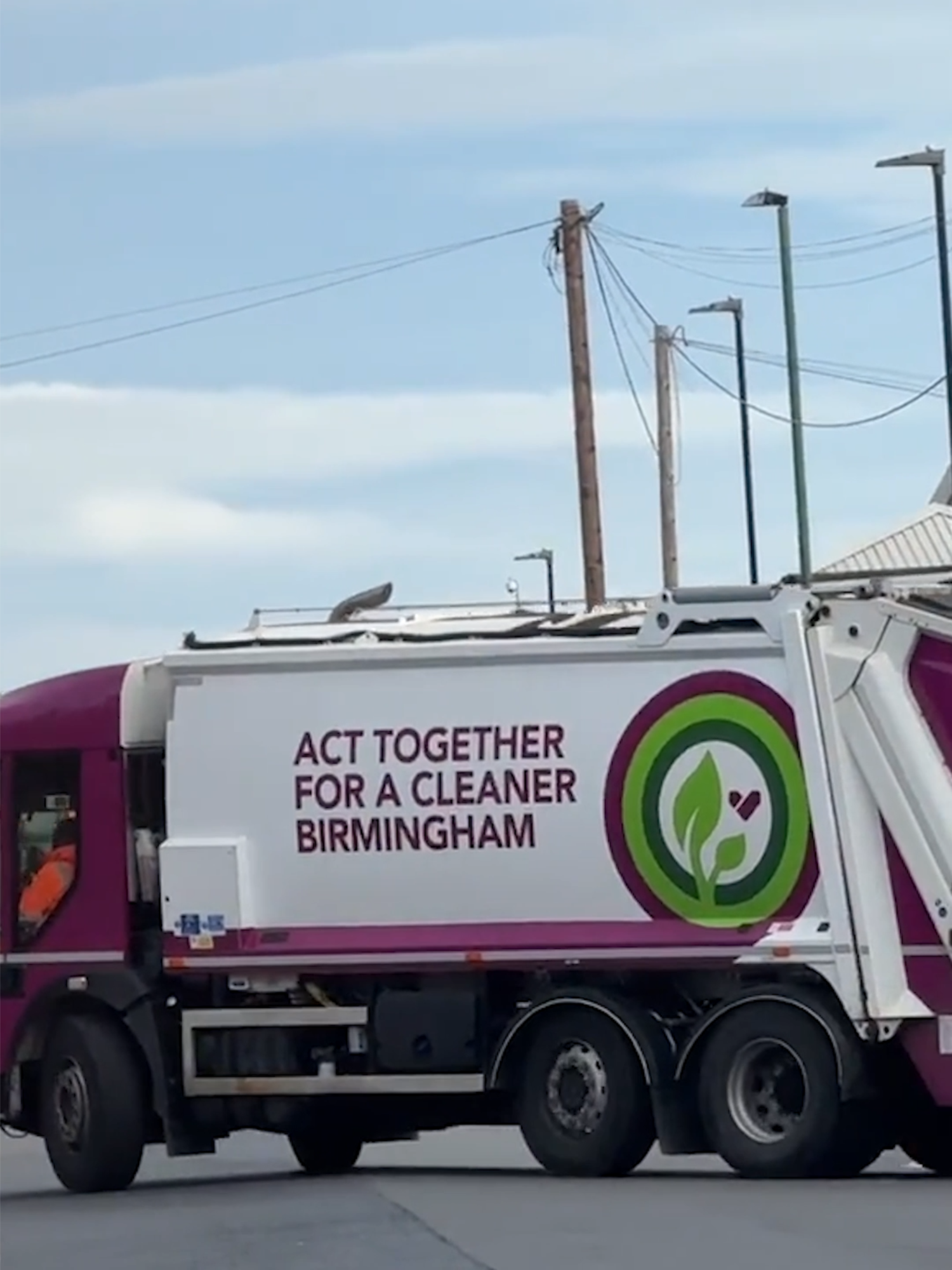 ^Click the link for more^ Pickets have been banned 'indefinitely' from gathering in groups of more than six at the gates of Birmingham's bin depots in a major strike breakthrough. They are also formally ordered not to block bin lorries. #birmingham #westmidlands #news #strikeaction #binstrikes
