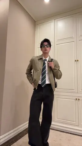 🤨 #OOTD #เฟรนด์พีระกฤตย์ #friendpeerakrit 
