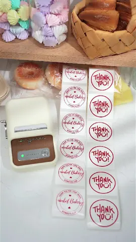 🍰✨ Baking Order Packaging with B21 Pro Label Printer! Use red thermal printing to make your labels stand out—no ink needed, just clean, vibrant prints that last! #niimbot #niimbotb21pro #BakingLabels #SmallBusinessTips #RedPrint #smallbizowner #OrderPacking #BakeryPackaging #packingorders #SmallBusiness #giftideas #asmr