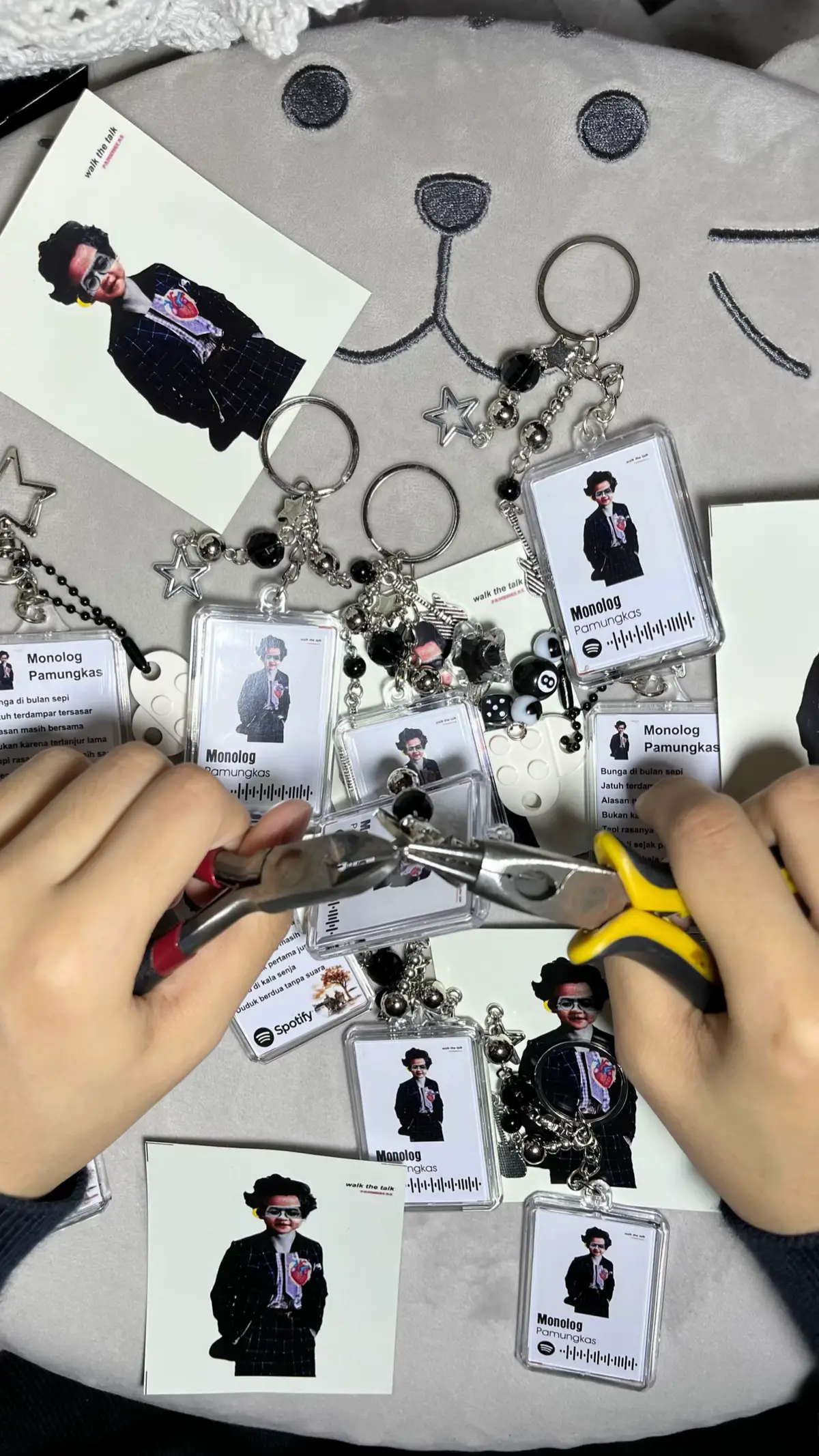 #keychain #gantungankunci #monolog #pamungkas #spotify 