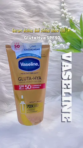 Dù mặc áo chống nắng cũng đừng quên bôi kem chống nắng đó nha👇👇👇 #chongnang #duongthebody #vaseline #hoptaccungUnilever 