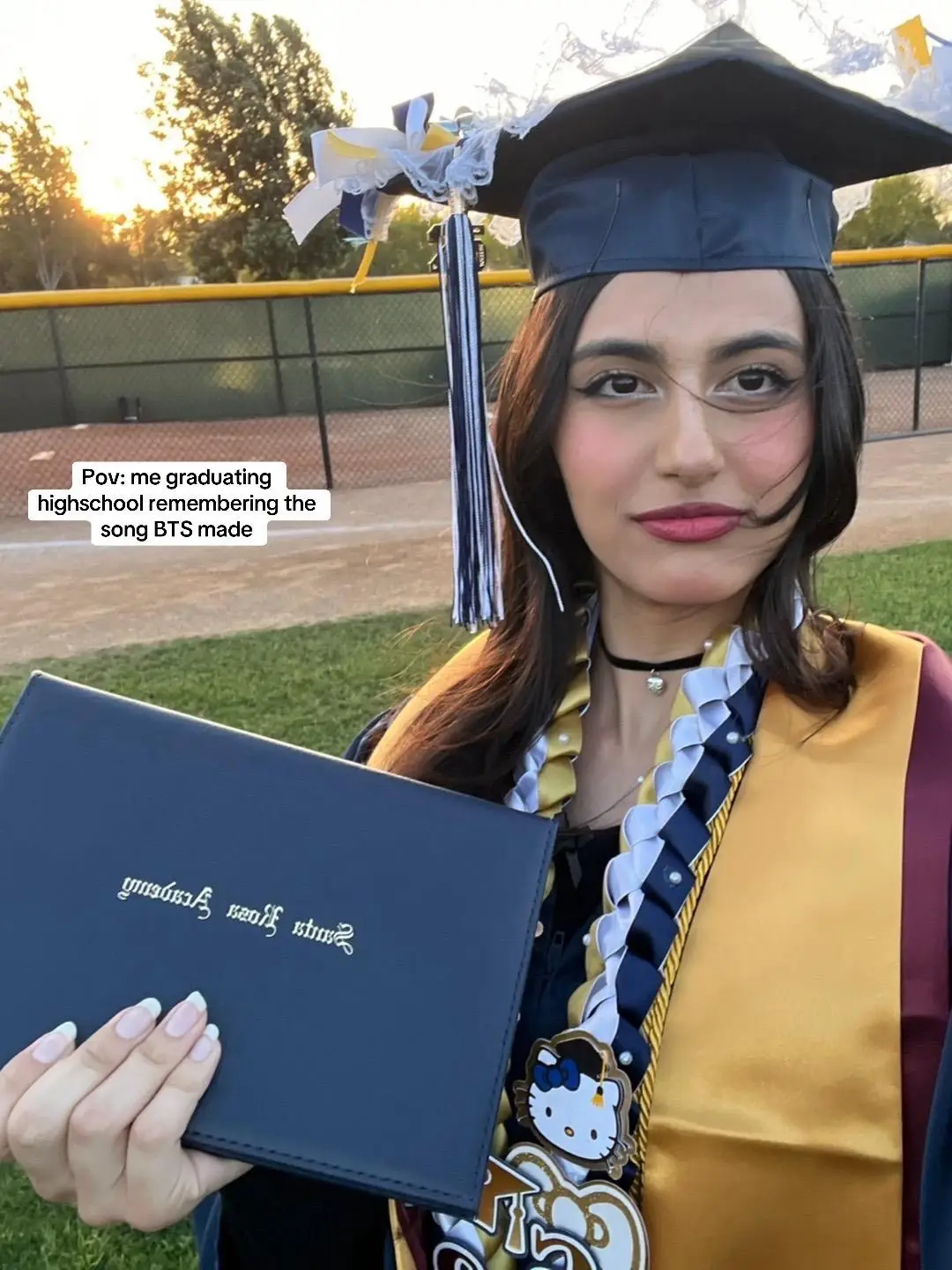 If my man (JIMIN) was here at my graduation he'd be sooo PROUD of me💘😋🫂 Also I can FINALLY use this sound since I already graduated heheeeeee #classof2025 