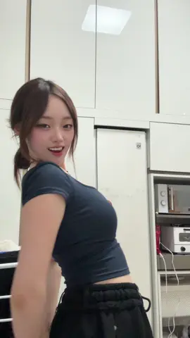 前髪なしかありどっちが好きですかーー？