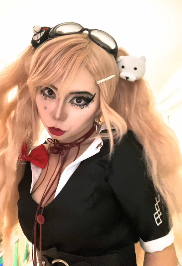 🐻‍❄️🩷🐻#junkoenoshima #junkocosplay #cosplayjunko #enoshimajunkocosplay #cosplayjunkoenoshima #cosplay #junkoenoshimacosplay #danganronpacosplay #cosplaydanganronpa 