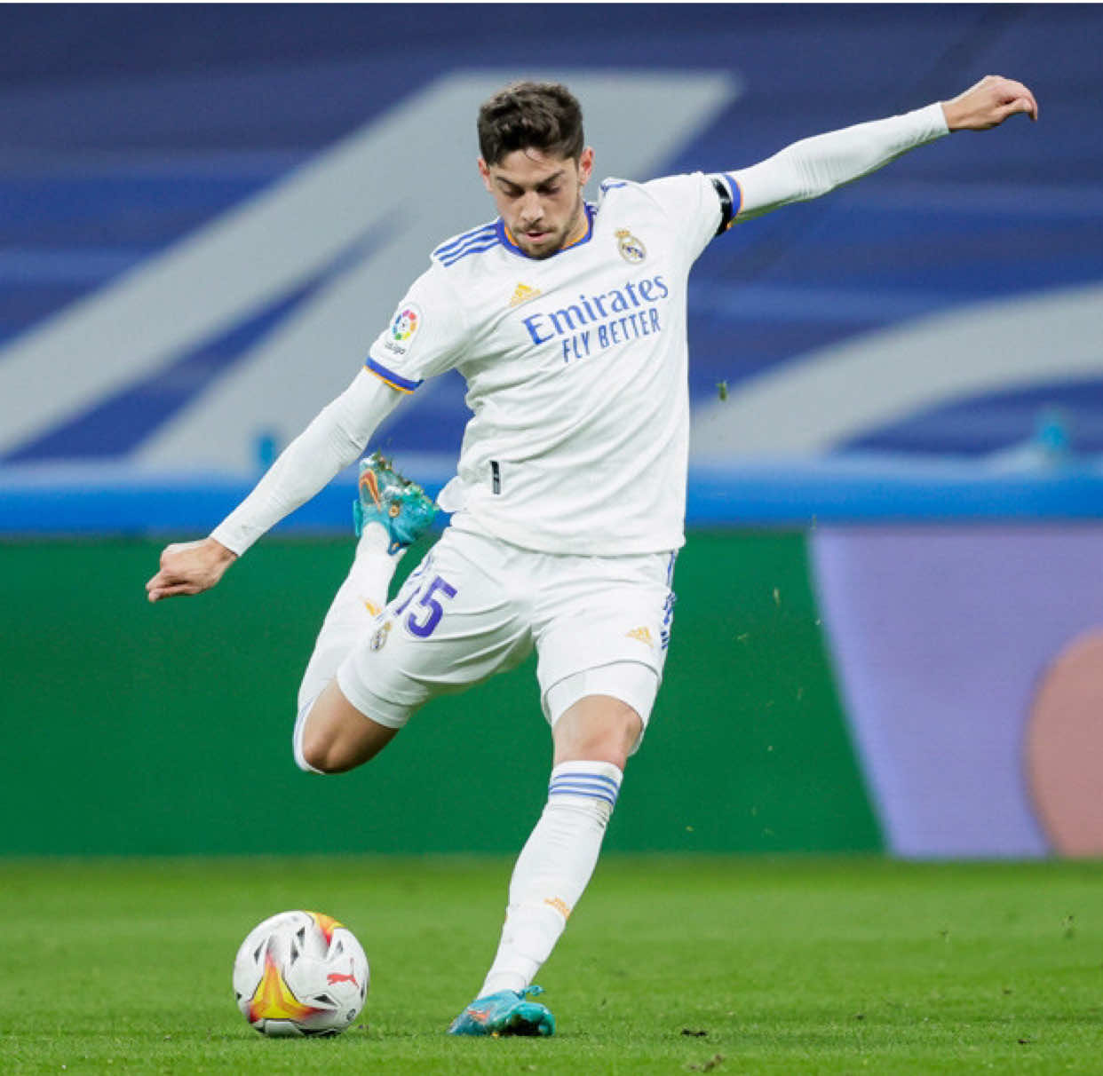 Federico Valverde khi anh vung chân là có siêu phẩm #realmadrid #football #vanverde🇺🇾 