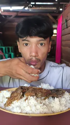 mukbang asmr sederhana dari nasi putih+ikan goreng saos enak bangeeettt#mukbang#ikansaos