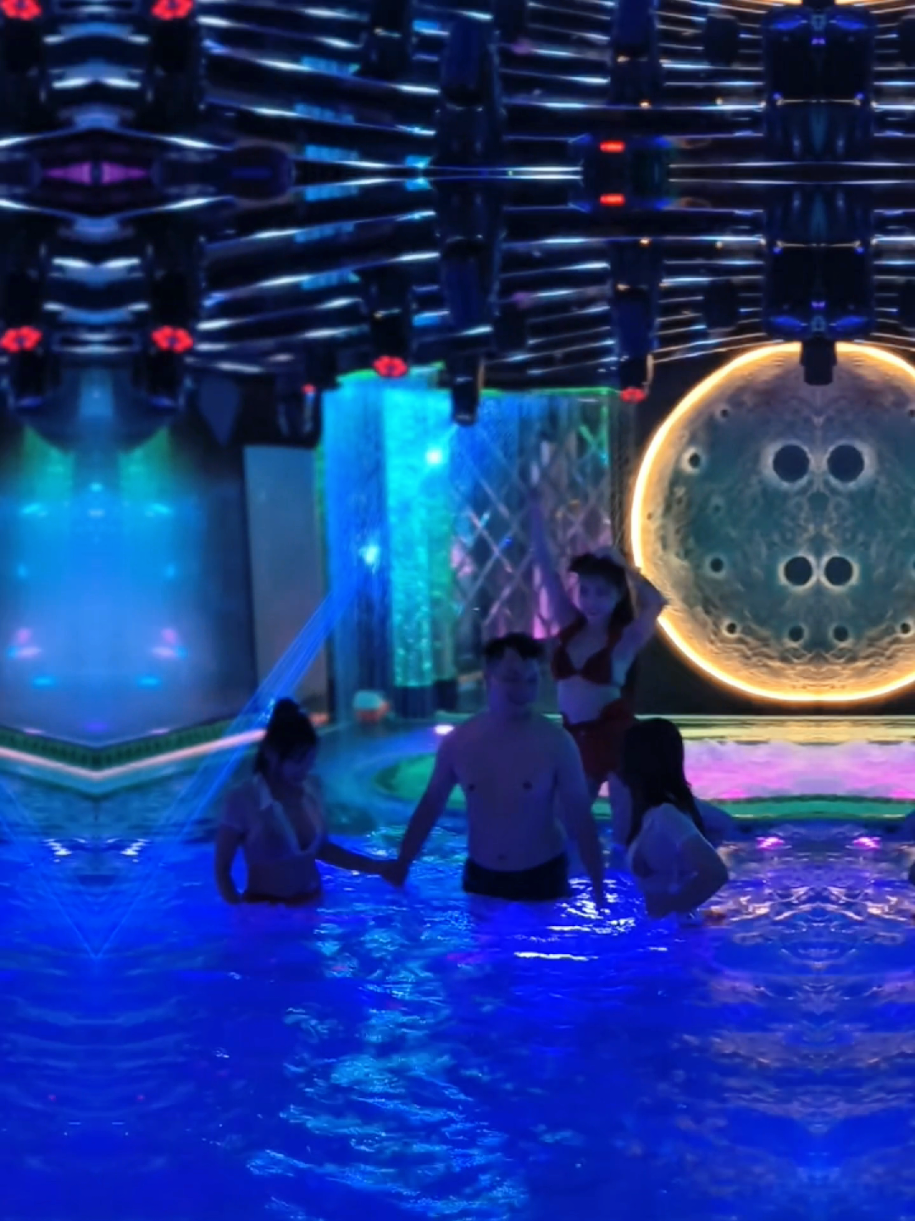 Long Cung 越南胡志明市龙宫  Dragon Palace In Ho Chi Minh Viet Nam Karaoke Villa Swimming Pool Happy Ending  #longcung #pool #treding #massage #dangvuongcac #龙宫 #音乐老师 #happymassage #泳池派对 #k房 #游泳池 #别墅 #dangvuongcactrungson #dragonpalace #ktv #happymassage #massage #poolparty #villa #happyending #trending #nhachaymoingay