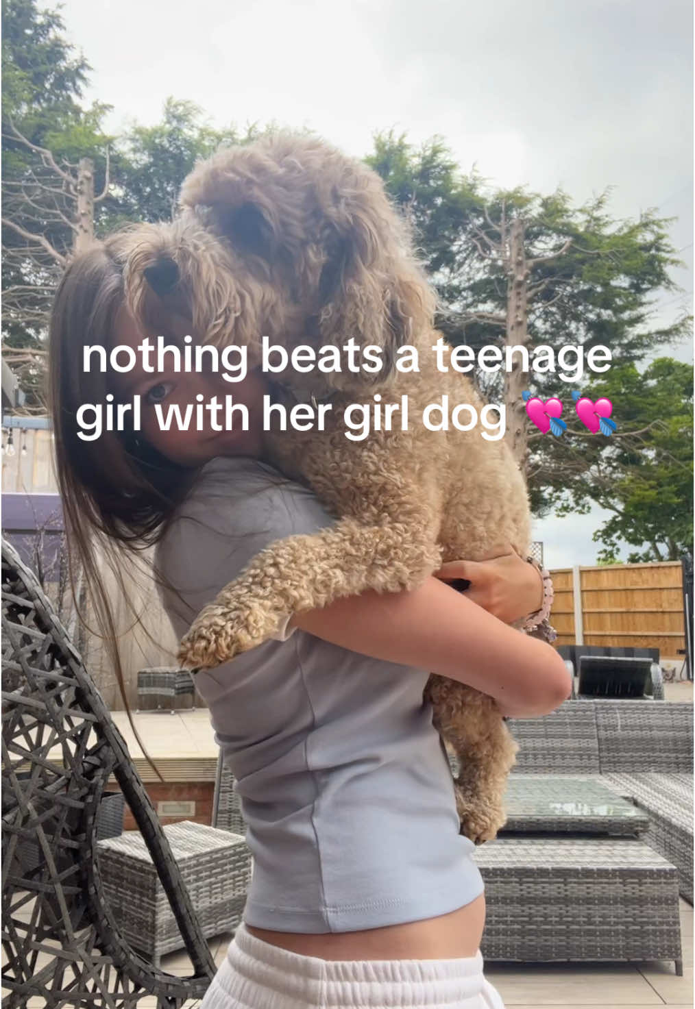 love her sm #fyp #getonfyp #teenagegirl #girldog #dog #cockapoo #foryoupag #goviral #fyppp #bonds #friends #viralll 