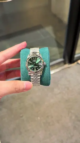 Có chị em nào hợp mệnh không ạ 💎 #xuhuong #dongho #donghonu #xuhuongtiktok #rolex #trangsuc 