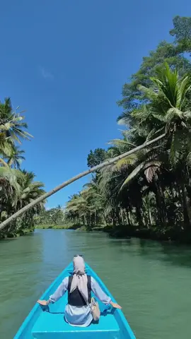 rasakan kebebasan tanpa batas di atas air dan view sebagus ini. yuk, cobain serunya naik Prau di sini ya# 🌴🌴🌴🌴#Vibeskalicokelpacitan #foryoupage #xyzabc #fyppppppppppppppppppppppp @noname.id21 