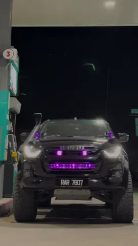 Full tank🖤 #isuzu #hitam 