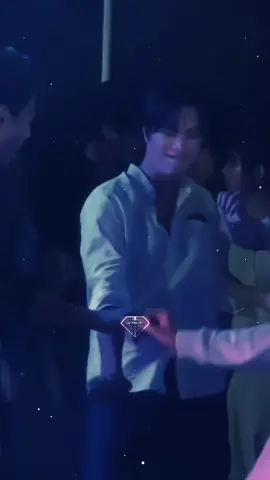 “Người đời lắm kẻ ở không , chuyện mình chưa tỏ đã lo chuyện người “  #gemini_nt #fourthnattawat #geminifourth #monhana #Souls_team🌨️ #🌱GF_Monfamily🌿 #fyp 
