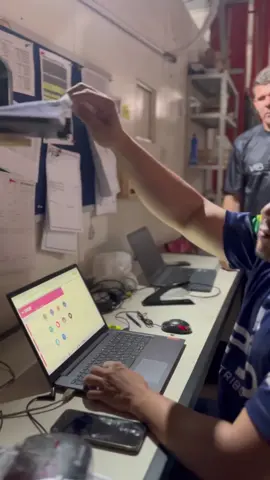 🎧⚡ Tecnologia que fala mais alto. Da selva urbana ao coração da Amazônia, a gente entrega potência, som e conexão onde ninguém mais vai. 📦 Logística própria 🔥 Equipamentos de ponta 🎮 Gamer, tech ou pro dia a dia — a LLTECH tem. #LLTECHTecnologiaDeVerdade #smart #caixadesom #receptores #amazonia #gamer #entrega #empresa #crescimento #viralvideos #tecnologia #empresaonline #f #foryoupage #entregamos #manaus 