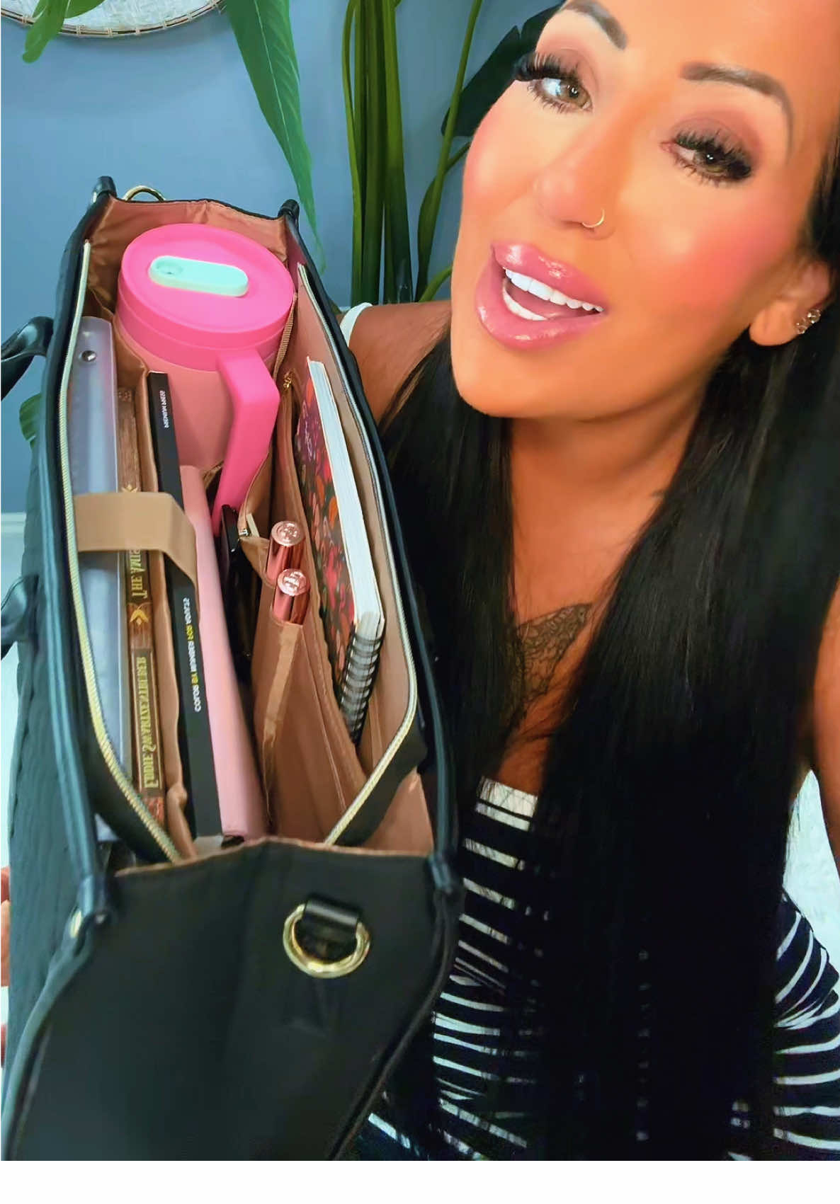 The bag that means business—fits your laptop, charger, snacks, makeup bag, and then some. #laptopbag #bossbag #everydaycarry #stylishstorage #worklifebalance 