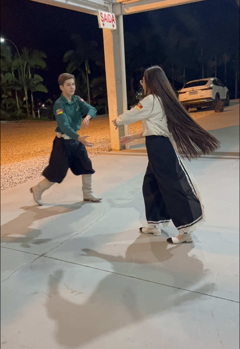 primeira vez tentando,então me deem um desconto 😅 vou melhorar ainda 🥲❤️ com o melhor instrutor pra me ensinar 😅🫶🏻