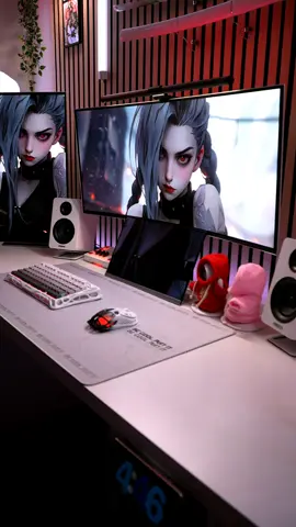 Nueva Pantalla agregada al Setup🔥 #fyp #whitesetup #white #pc #setup #techtok #tech #pcgaming #pcbuild #anime #animefyp #creatorsearchinsights 
