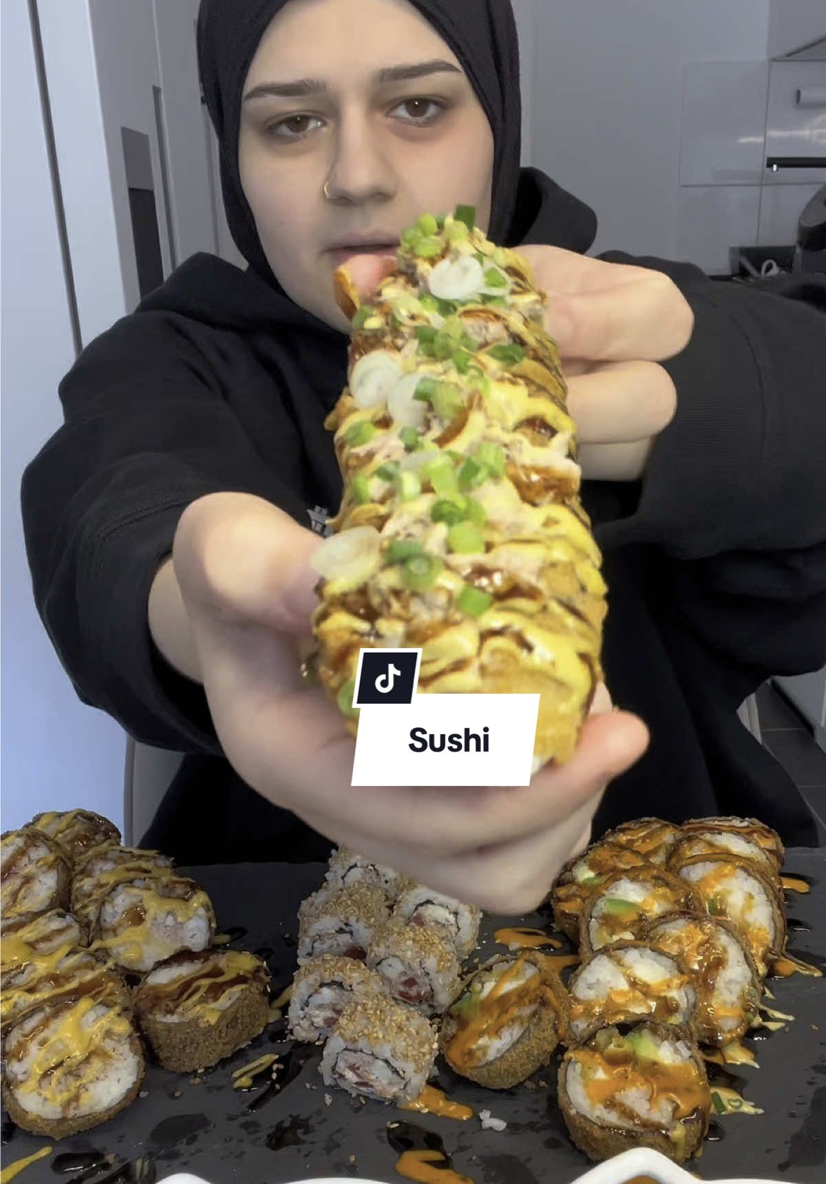 Link zu meinem Sushi Ebook, findest du in der Bio (mit allen Saucen Rezepten und viel mehr 😍 | Werbung (Eigenwerbung) #sushi #mukbangs #FoodLover #lanatomakin 