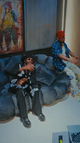 Iz gettin cold 🥶🥶🥶 #davido #omahlay #afrobeats #5IVE 