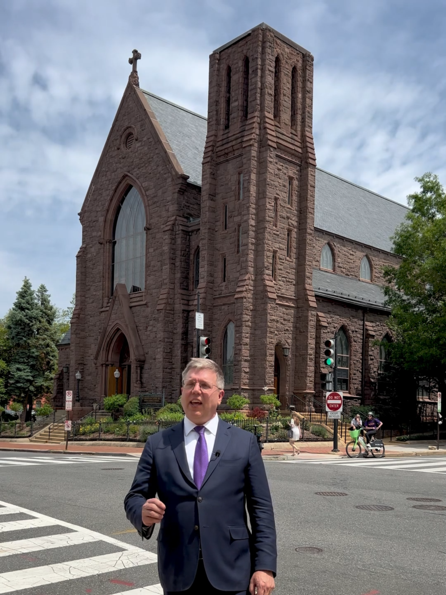 This tour turned out to be quite the adventure! ——— #BestAddress#HistorySharedisHistorySaved#StJoseph#historicbuilding#historicchurch#oldchurch#CapitolHillDC #CapitolHill#WashingtonDC#historicplaces#romancatholic#belltower #stainedglass