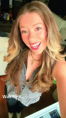 My all time favorite Beyoncé song… actually insane to experience this in person with some of my favorite people!!!  #ifiwereaboy #cowboycarter #cowboycartermetlife  @ellia ♡ 