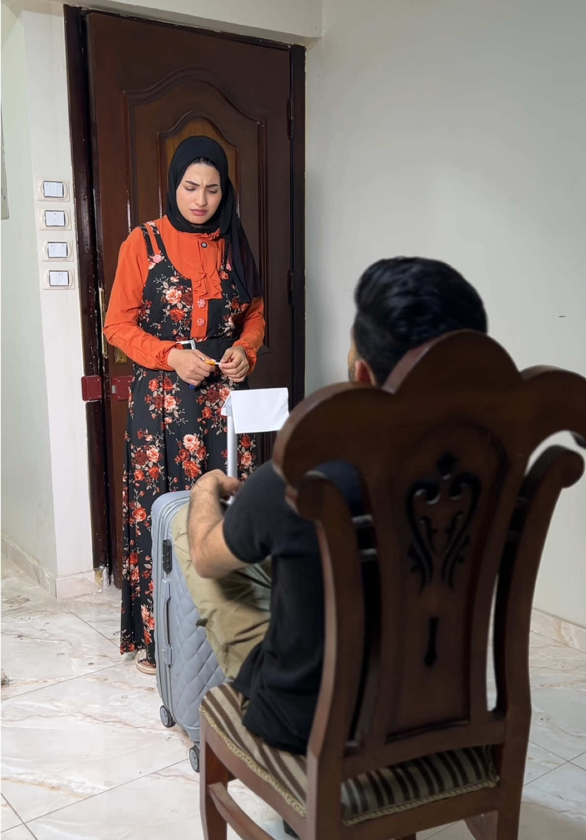 زوجه رجعت بيتها لقت شنطة طلاقها مستنياها!❤️‍🩹(شنطة الطلاق) الجزء الاول اللى مستنى التكمله يكتب تم #mostafaziada 