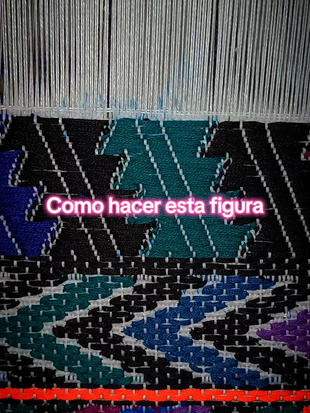 Te enseño estas super fáciles y lindas columnitas..💕 #aprende #tutorial #tejidoamano #telardecintura #tejedoras #guatemala #ajkem #yess #fyp 