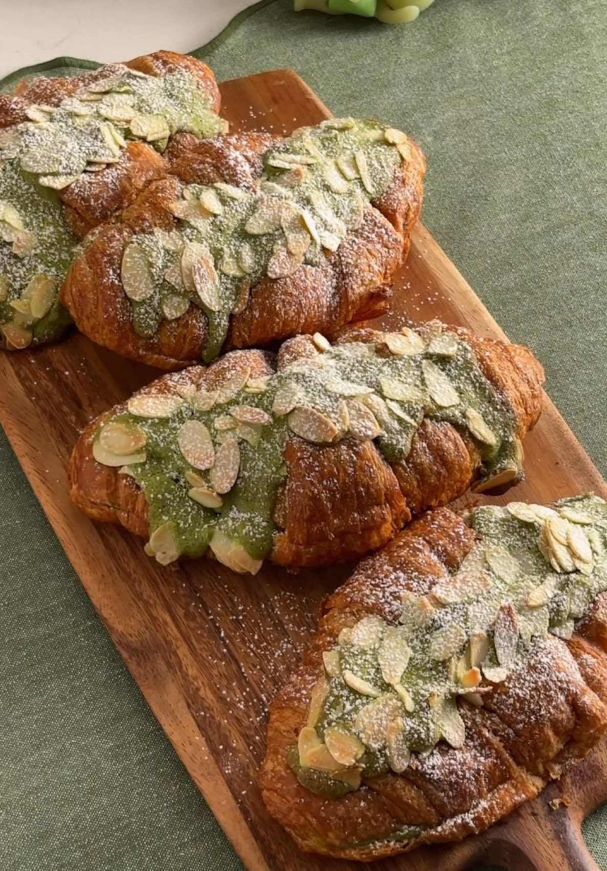 MATCHA ALMOND CROISSANTS 🥐 transform leftover croissants by stuffing them with matcha frangipane and baking them again until super crispy and flaky with caramelized bits from the simple syrup! half of the recipe already done for you since we’re using store-bought croissants so it’s super easy! this is another variation that i loooove (because matcha!) and the recipe has been updated to be even better 🤌 recipe linked in my bio or search “matcha almond croissants” on teakandthyme.com 💚 #matcha #matchadessert #almondcroissants #croissants #baking 