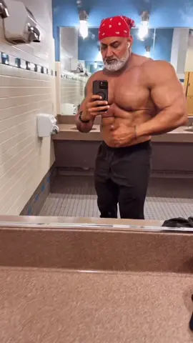 Get after it or die trying ##punjabifitcouple❤️##fypシ゚viral🖤tiktok##foryou##realtalk##punjabitiktok##lohakuttmehkma💪##workout##jattlife##Fitness##desitiktok##bodybuilding##gym##gymmotivation
