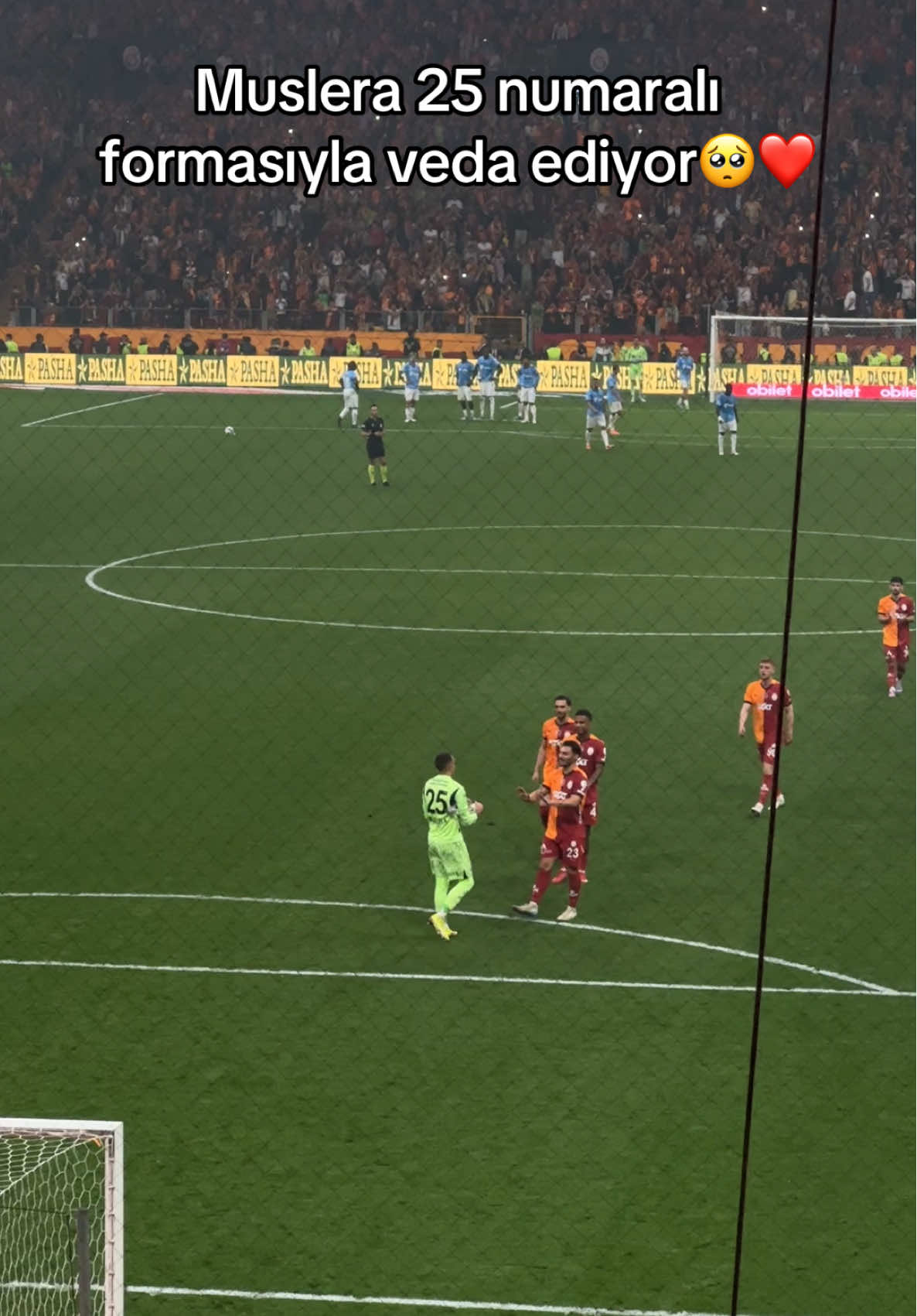 Muslera 25 numaralı formasıyla veda ediyor🥺❤️ #galatasaray #muslera #musleraveda #musleraedit #fypage #keşfet #şampiyongalatasaray #keşfetbeniöneçıkar 