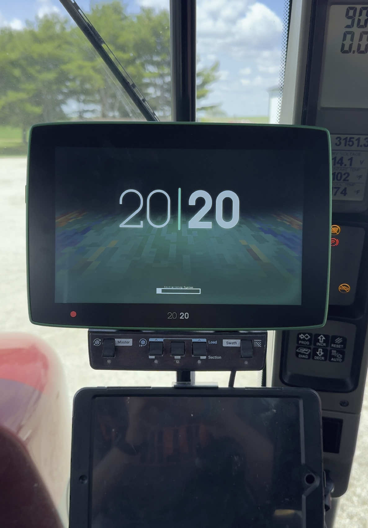 Talk to me goose #fyp #topgun #farmin #agriculture #youtube #wendlingfarms #caseih 