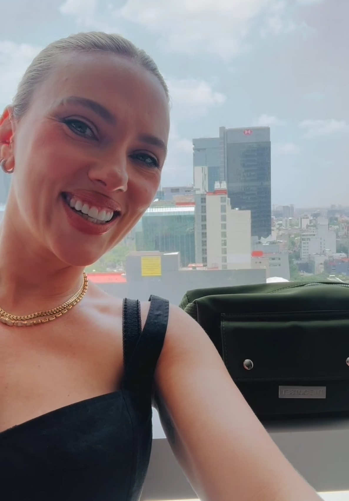Shop The Outset x Jurassic World Rebirth Skin Survival Kit now! Available on theoutset.com 🦖💙 #theoutset #jurassicworldrebirth #scarlettjohansson 