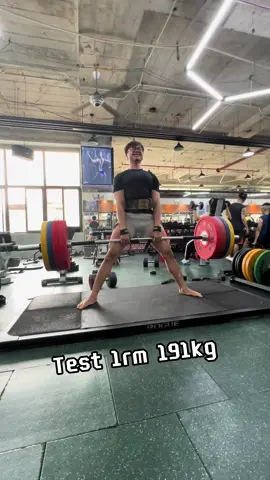 Đếch quan tâm  Và đây là 1 rep max mới của tôi 🔥 #fyp #gym #deadlift 