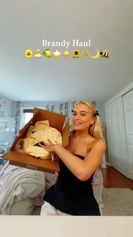 Yellow Brandy Haul!! (Plus some non yellow) #haul #brandymelville #brandyhaul #yellow #butteryellow #aesthetic #aesthetics #shopping 