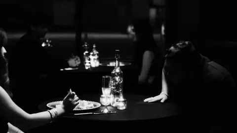 Linda mujer--- #fypシ゚ #paratii #corridos #amor #lindamujer #canciones 