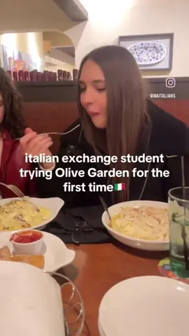 I know you mf lyin! She know that dam pasta is good😂She better eat a dam breadstick and dip it in the zuppa toscana.  Black folks love Olive Garden stop playin! #fyp #BlackTikTok #greenscreenvideo #comedy #joke 