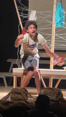 • مشهد من عرض مقبرة الحملان ل فريق street actor   • للاسف العرض مالوش لينك علشان الفريق ناوي يعرض تاني تقدر تتابع صفحه الفريق علي الفيس بوك علشان تعرف ميعاد العرض  • تأليف وإخراج : ابانوب سامي #f #مسرح #fyp #LearnOnTikTok #تمثيل #عرض_مسرحي #ميوزيكال #مسرحيات_عالمية #الهاوي #الشعب_الصيني_ماله_حل😂😂 #MusicalTheatre #انت #dance #ساقية_الصاوي 