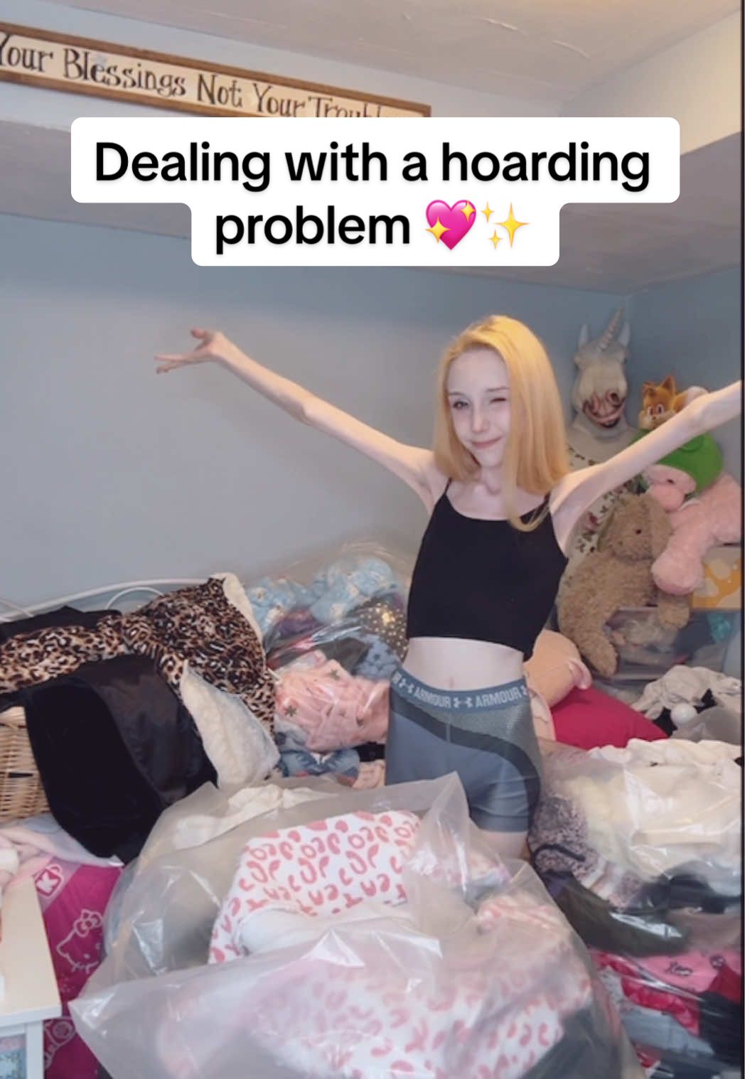 Spring cleaning! 💖👌✨ I have such an issue parting with items, this is so hard for me. I’m so happy after 22 years I’m finally tackling this issue 🥲  #spring #springcleaning #cleaning #hoarders #hoarder #hoarding #hoarderhouse #hoardershouse #hoarderroom #hoarderrescue #housecleaning #hoardingcleanup #sellingclothes #closetcleanout #closetcleaning #cleancloset #fashionreset #fashion #clothes #closetcleanup #closetcheck 