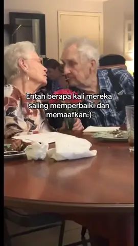 Semoga kebahagiaan itu berpihak pada ku😊😊 #kakeknenek #romantis #cintasejati #pernikahan #4u #fyp #bahagia #fyp #virall 