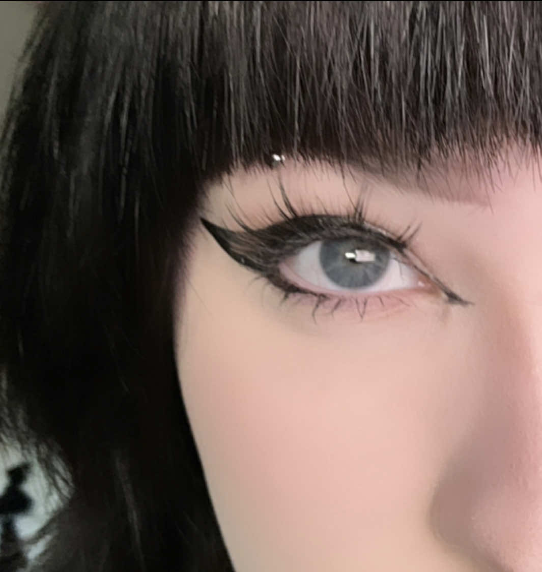 Ever seen someone cry so pretty 👅 #fypツ #alternativetiktok #alttok #fyppp #alternative #grungeaesthetic #fypシ #fyppppppppppppppppppppppppppppppppppp #gothtok #gothgirl #alternativegirl 