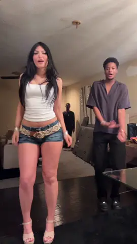 i do have panties on @dion #fypageシ #viral #makeup #y2k #Summer #dance #iaintgotnopantieson #OOTD 