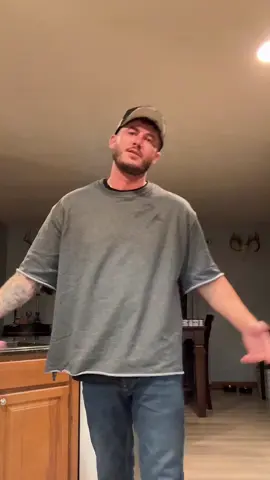 Happy Friday yall! What’s good this weekend? 