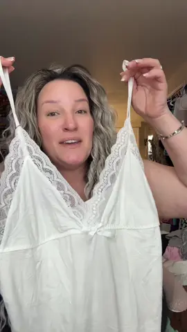 Lingerie nailed the fit — stretchy, flattering, and curvy-body approved. #curvylingerie #nightgownfitcheck #TikTokShopFashion #comfycutevibes #bedtimestyle