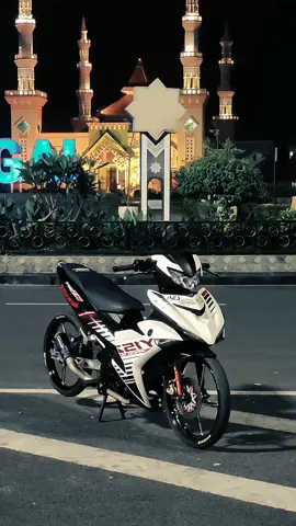 latepost😁#viraltiktok #cinematic #videoviral #CapCut#storytime #2pvgank #57gank #fypage #danapelajar #fyp #mxkingmodifikasi #mxold #mx #mxkingsolostyle #y15zrmalaysian🇲🇾 #y15zrvietnam🇻🇳 #mxcumicumi #y15zrmalaysia #mxking150 #story 