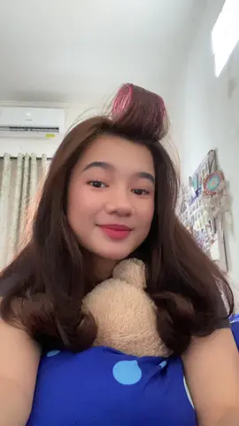 kl mau bahagia pilih saja aku, kl ga percaya tanya aja temen2 aku 🫣