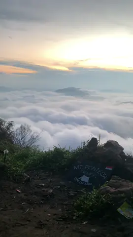 surga tersembunyi nya morut⛰️#ponteoa #gunung #fypage #fypdong #bismillahfyp #morutpride #sulteng #lewatberanda #gununponteoa #pendakiindonesia #plisssfyp 