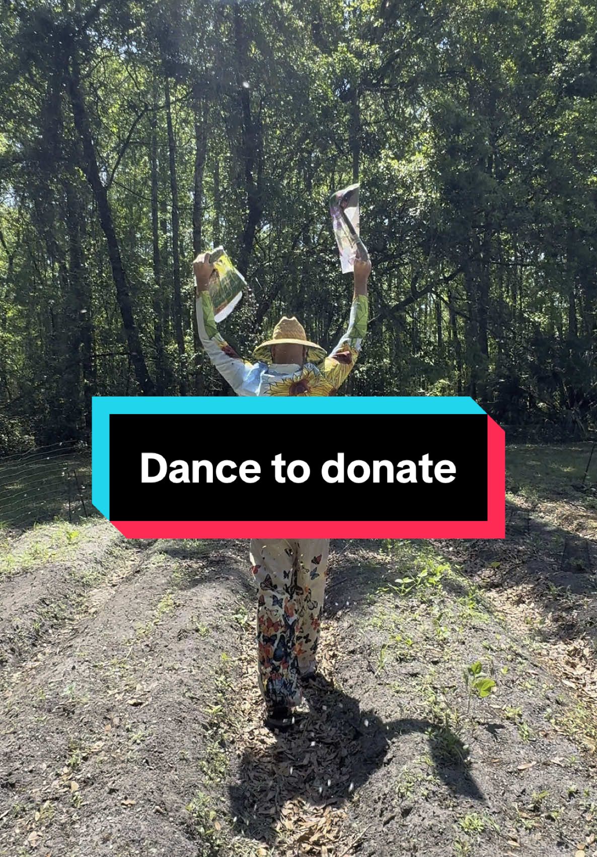 @ParisHilton is donating $11 for every video made up to $111,111 #dancetodonate #parishilton 