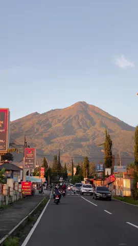 tawangmangu secantik itu😍#tawangmangu #senjasore #karanganyar #tw #gununglawu 