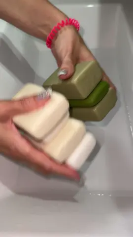 A foam party 🫧🧼🤤  Have a nice weekend, everyone🫶 #asmr #soap #asmrsoap #asmrlimpeza  #асмр #асмрмыло #мыло 