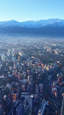 Buenos días SCL #chile #chilebonito #dronestagram #dji #vida #drones #frio #nieve #chilenosporelmundo #chilenos #santiagodechile #sabado #amore #drone #sky #starship #nothingsgonnastopusnow #topgun #80s #clásico #lyricsvideos 